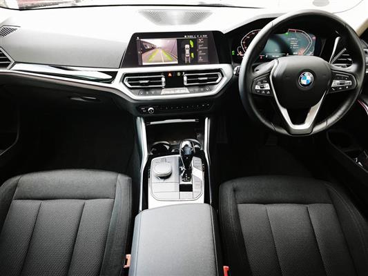 2020 BMW 320i thumbnail