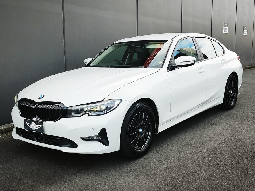 2020 BMW 320i thumbnail