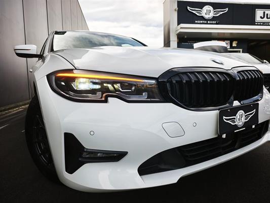 2020 BMW 320i thumbnail