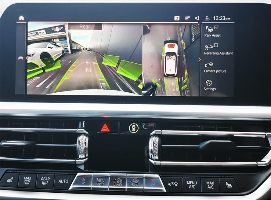 2021 BMW 320i thumbnail
