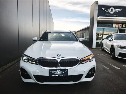 2021 BMW 320i thumbnail