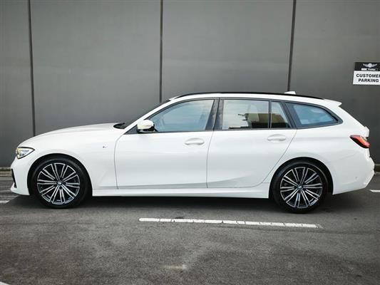 2021 BMW 320i thumbnail
