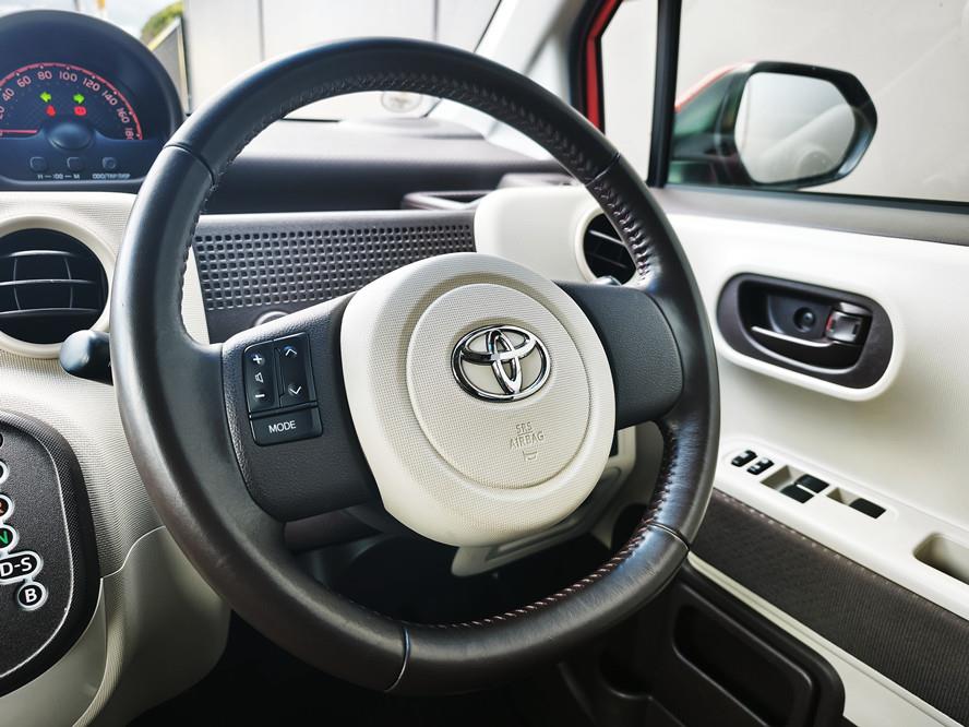 2016 Toyota Porte thumbnail