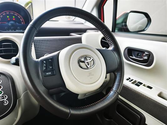 2016 Toyota Porte thumbnail