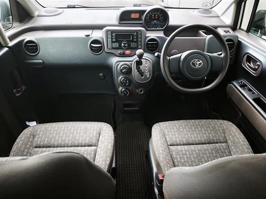 2015 Toyota Porte thumbnail