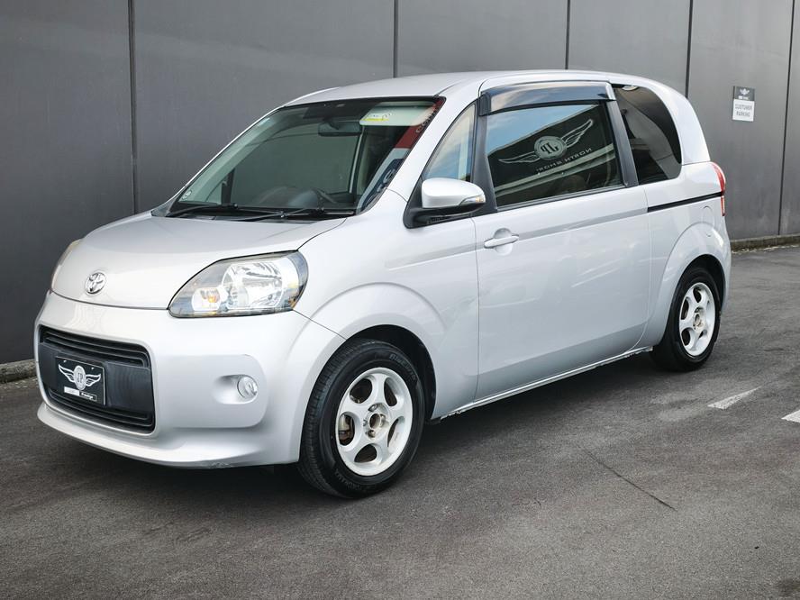 2015 Toyota Porte thumbnail