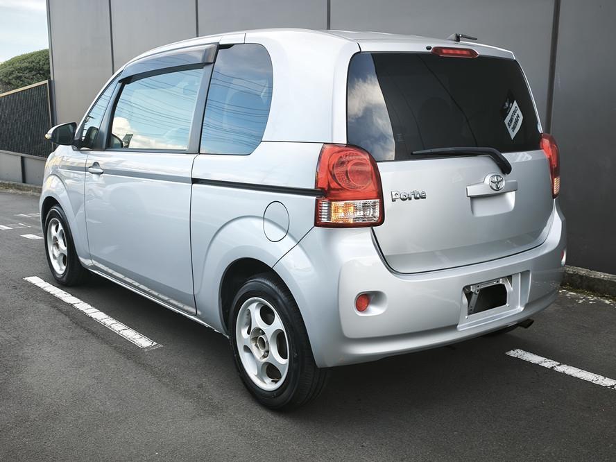 2015 Toyota Porte thumbnail