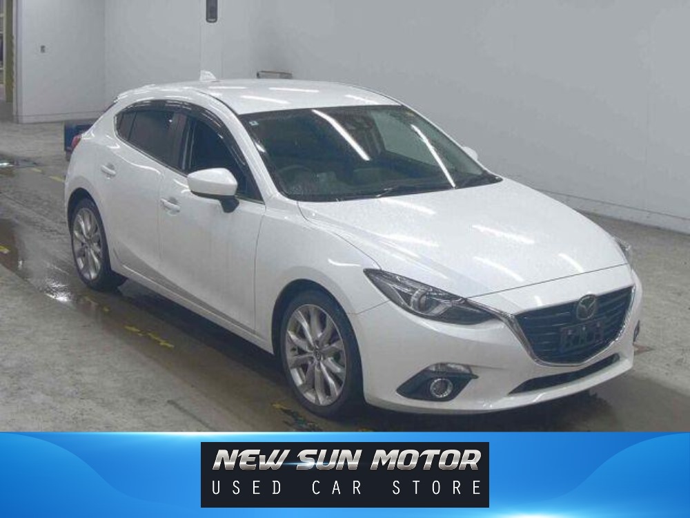 2014 Mazda Axela thumbnail