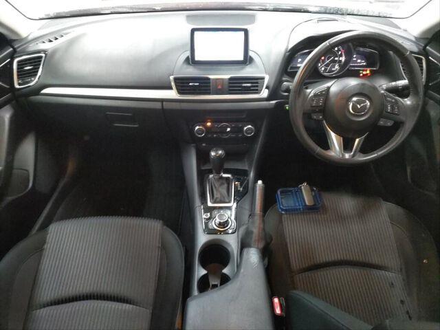 2014 Mazda Axela thumbnail