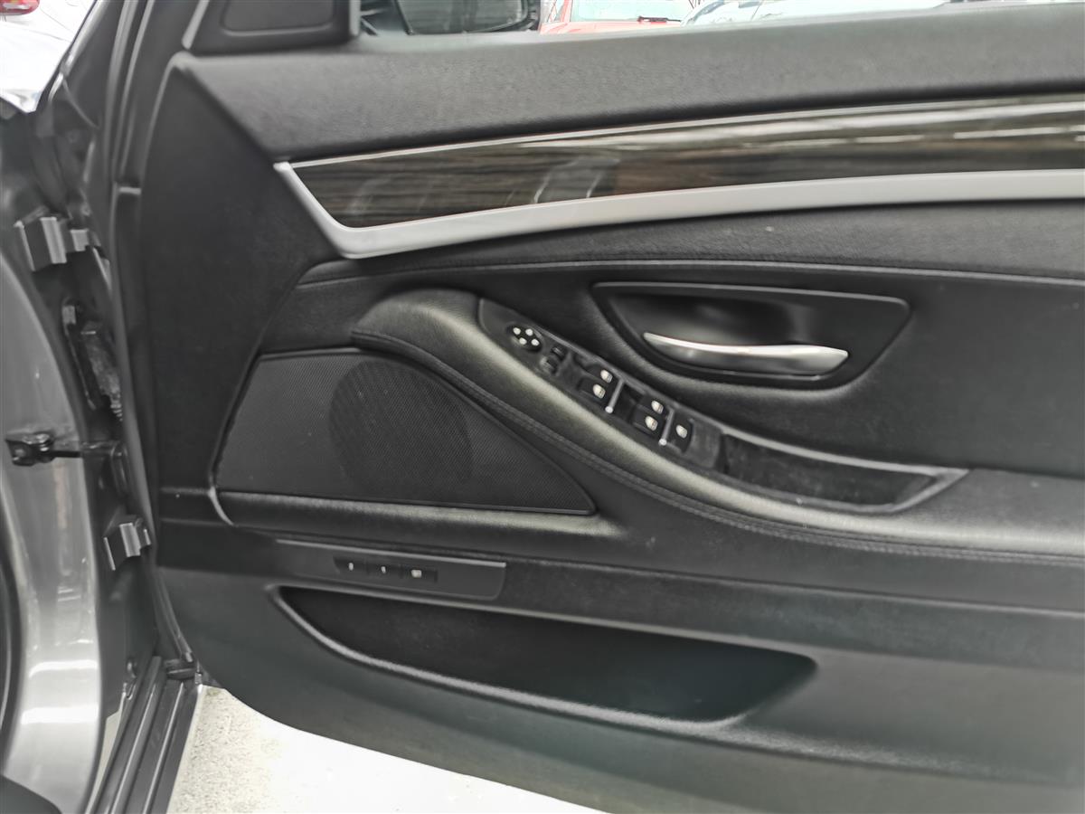 2015 BMW 523D thumbnail