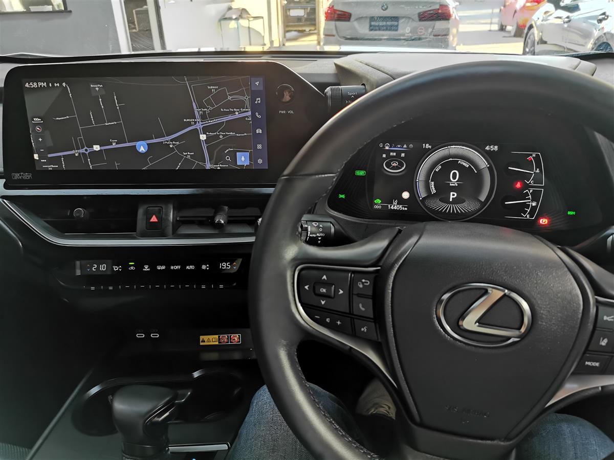 2023 Lexus UX thumbnail