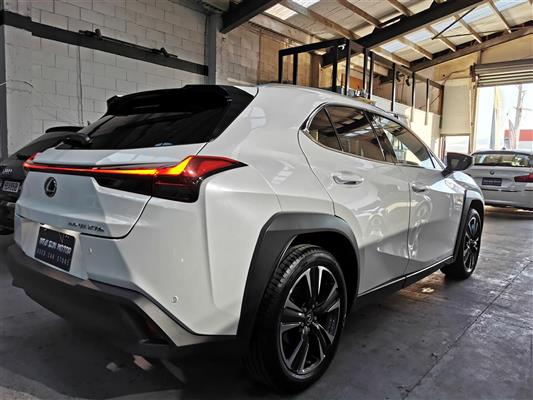 2023 Lexus UX thumbnail