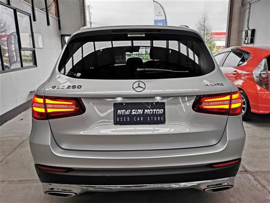 2016 Mercedes-Benz GLC thumbnail