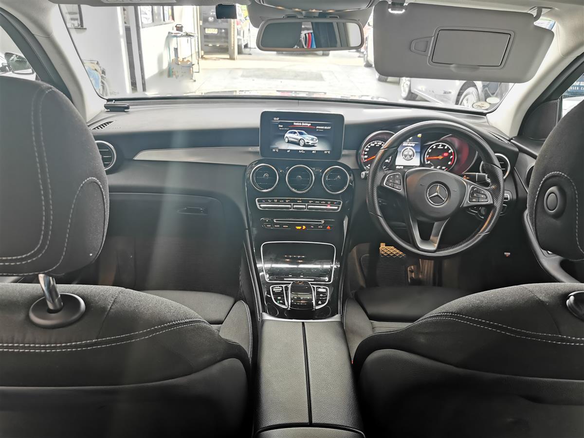 2016 Mercedes-Benz GLC thumbnail