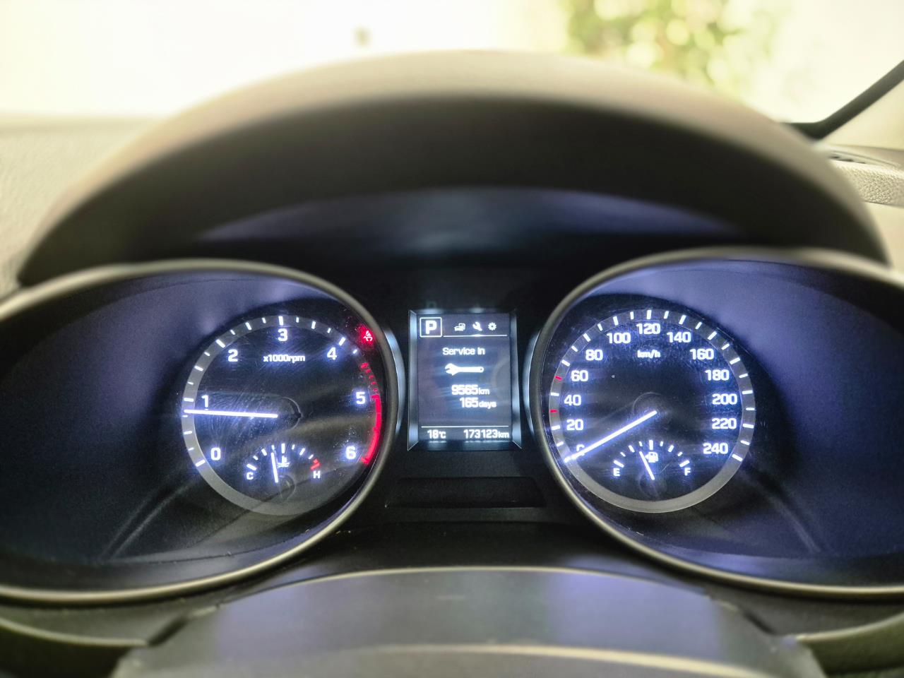 2016 Hyundai Santa thumbnail