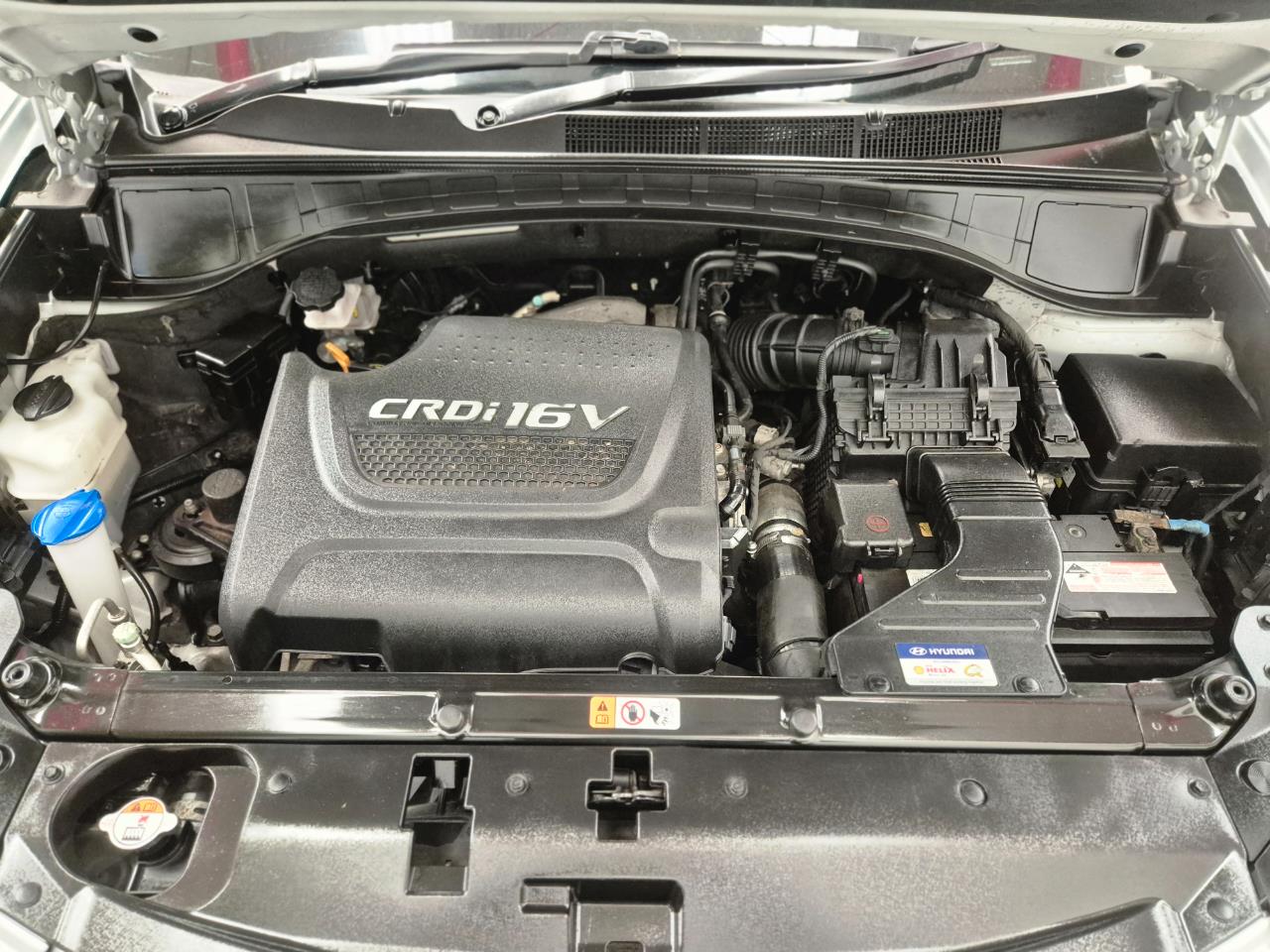 2016 Hyundai Santa thumbnail