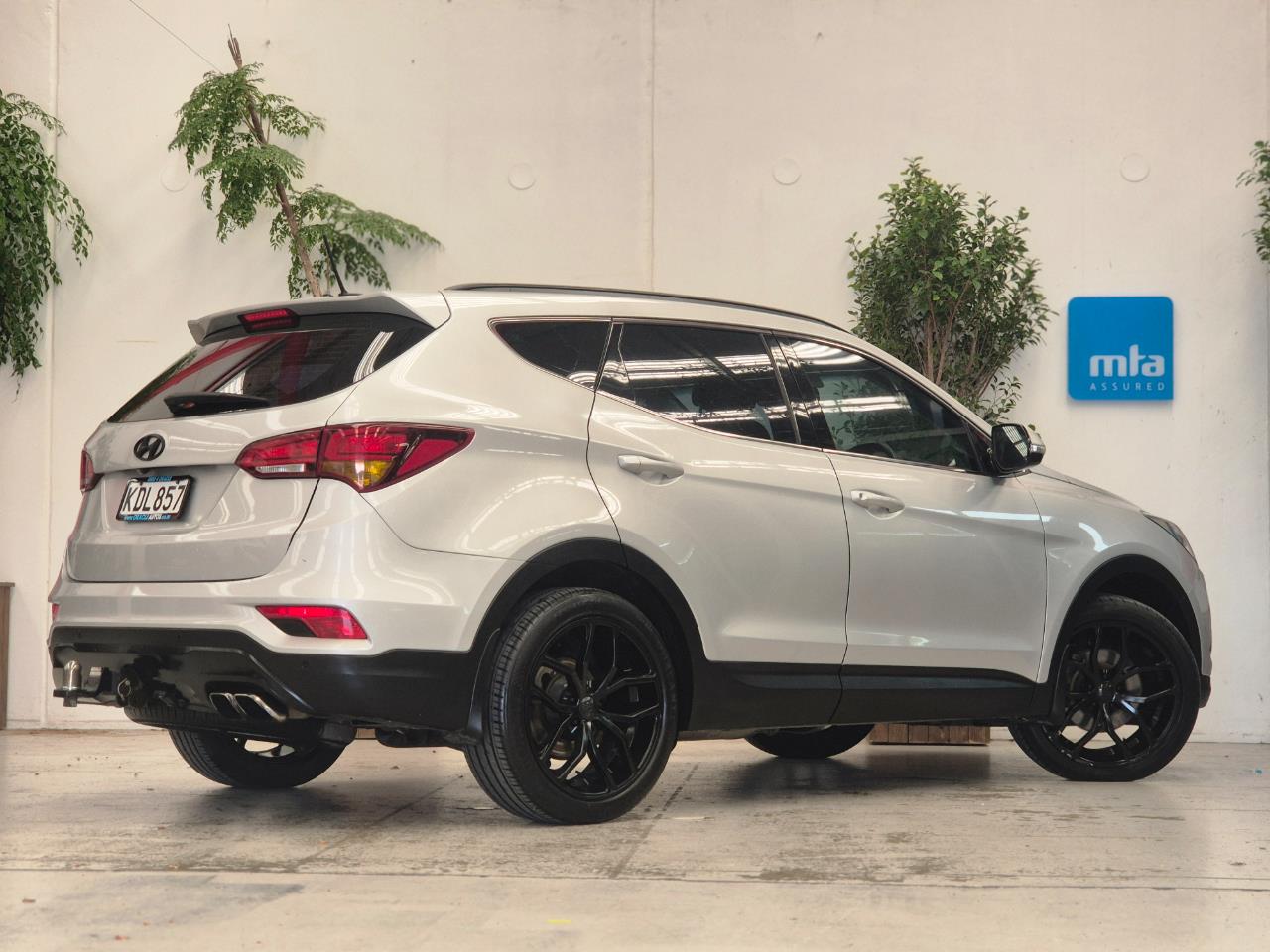 2016 Hyundai Santa thumbnail