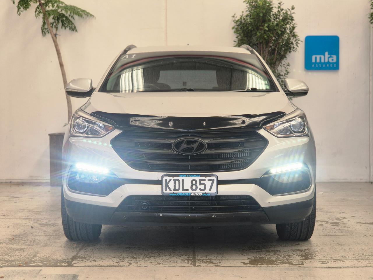 2016 Hyundai Santa thumbnail