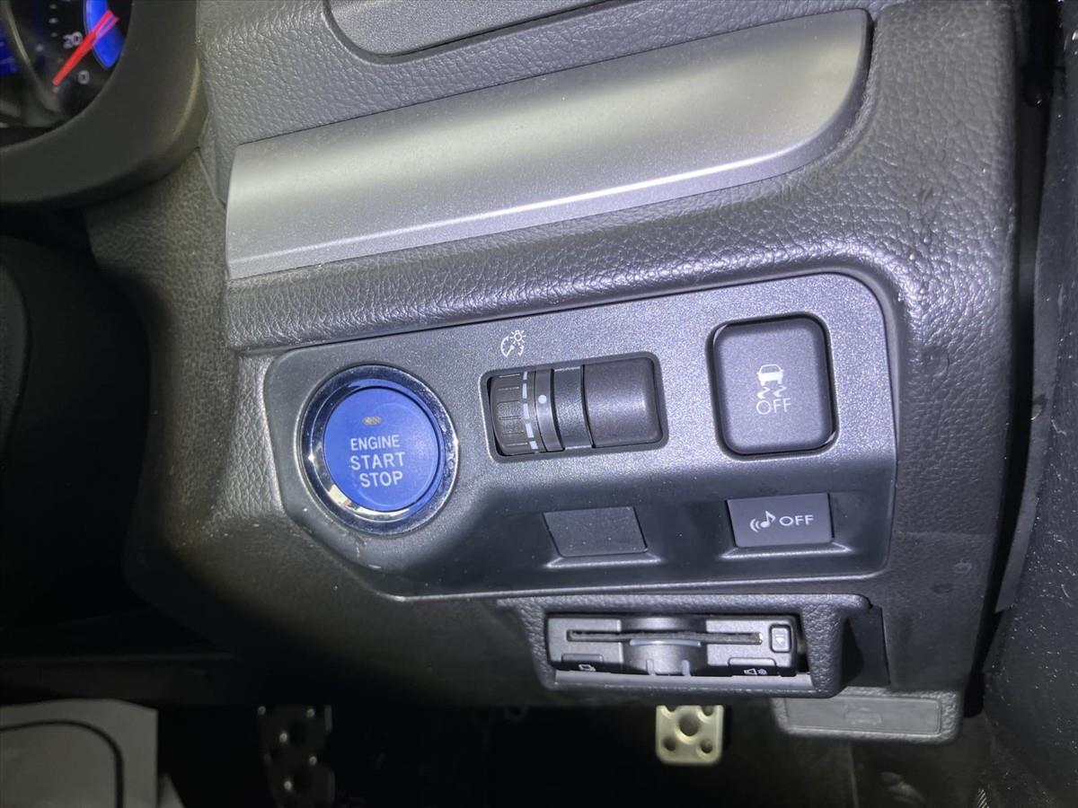 2013 Subaru XV thumbnail