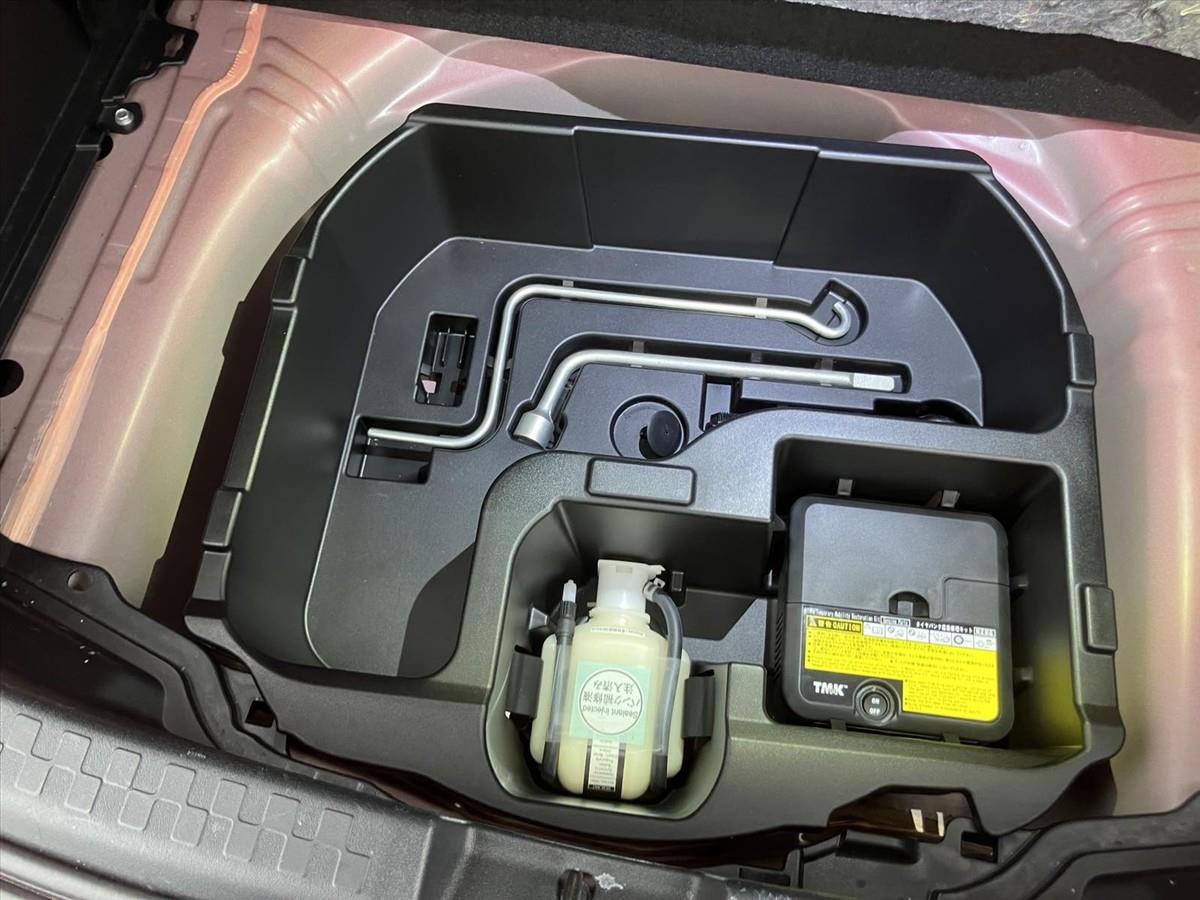 2013 Toyota Aqua thumbnail