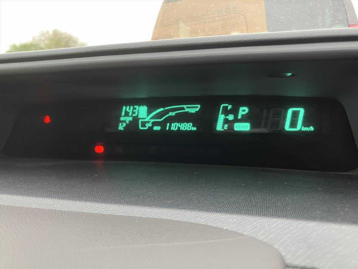 2013 Toyota Aqua thumbnail