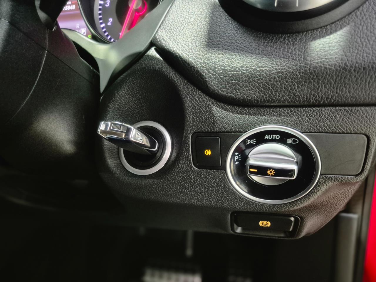 2013 Mercedes-Benz CLA thumbnail