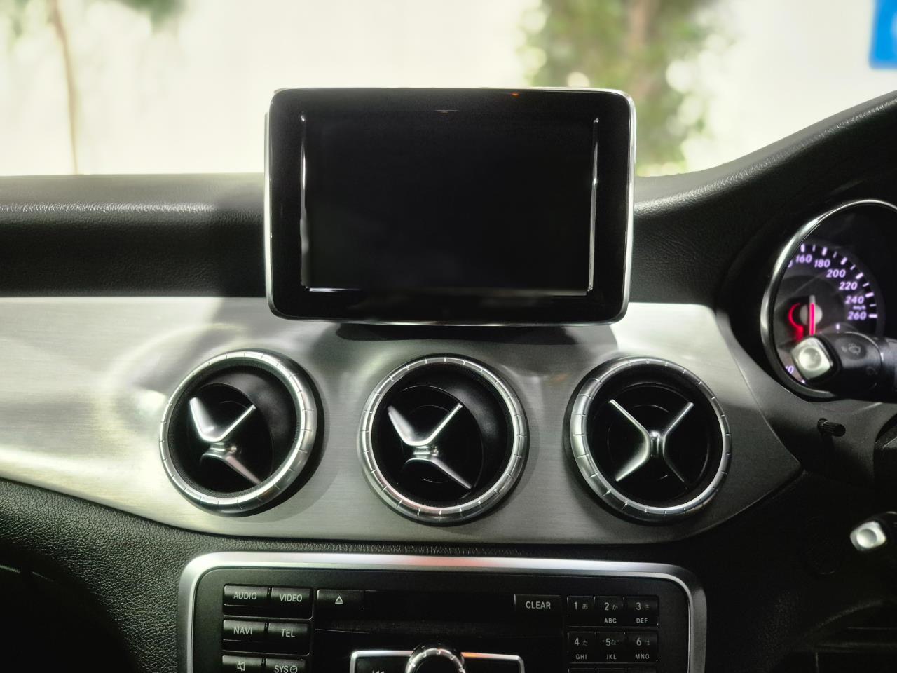 2013 Mercedes-Benz CLA thumbnail