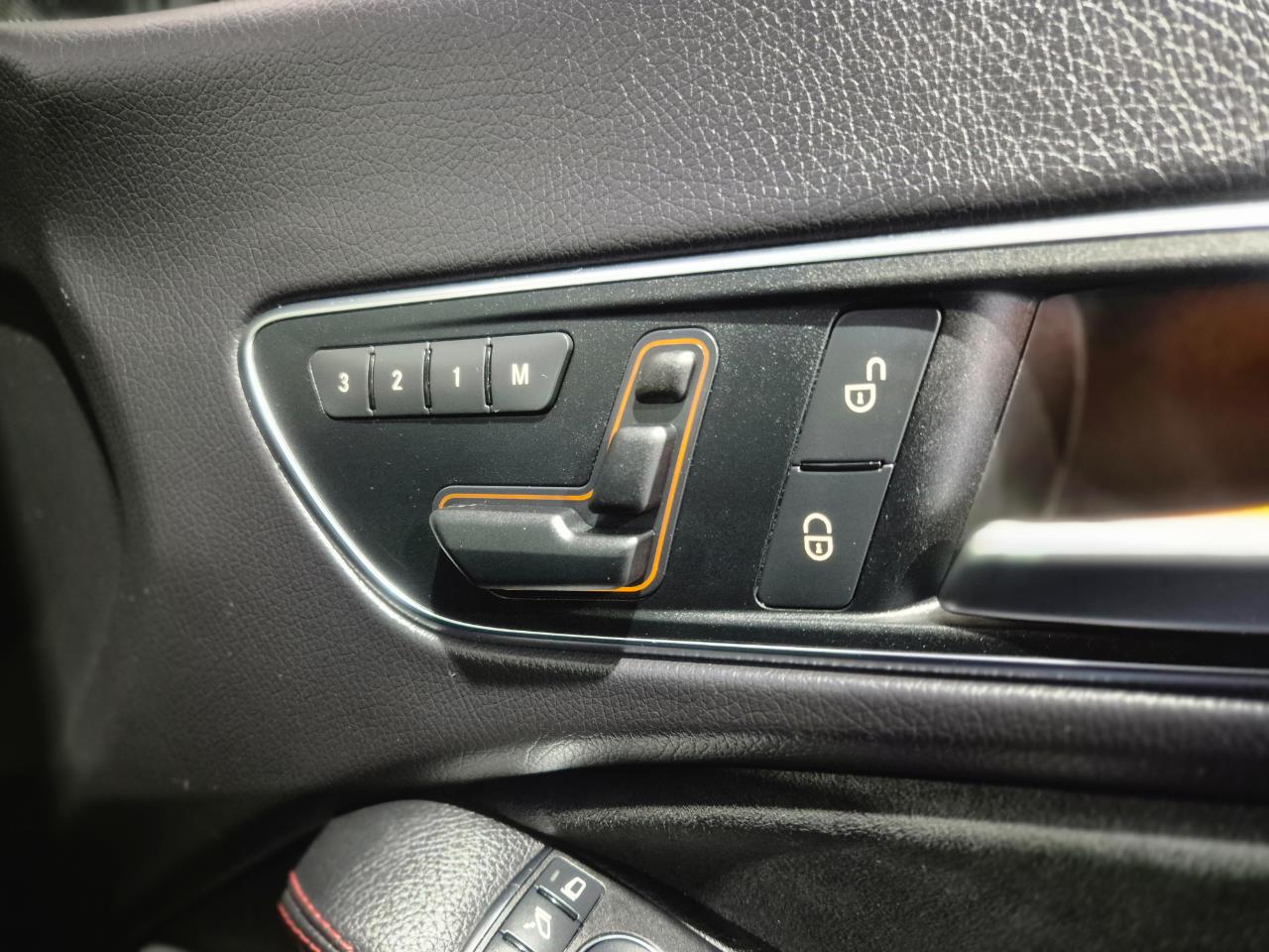 2013 Mercedes-Benz CLA thumbnail