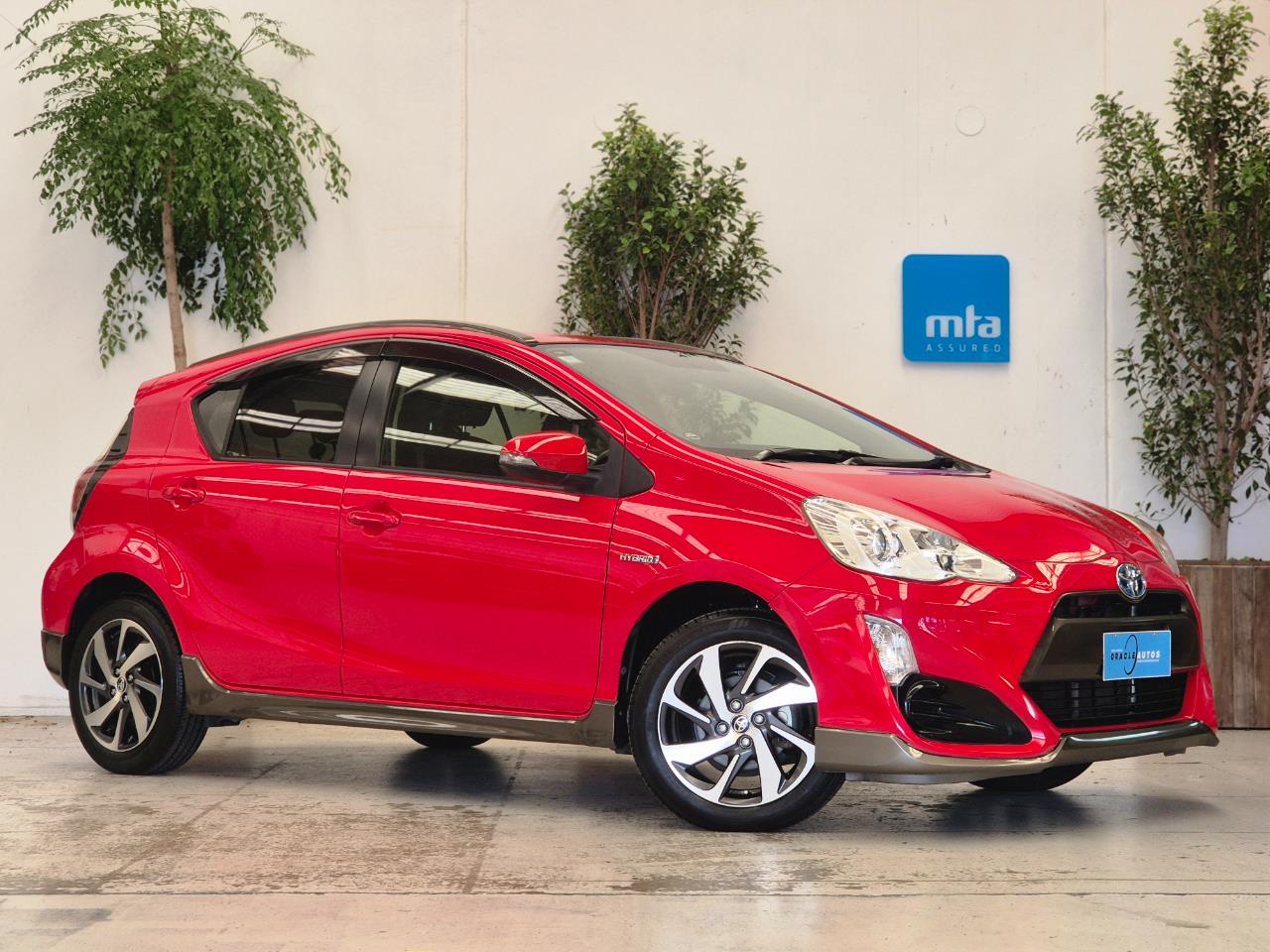 2015 Toyota Aqua thumbnail