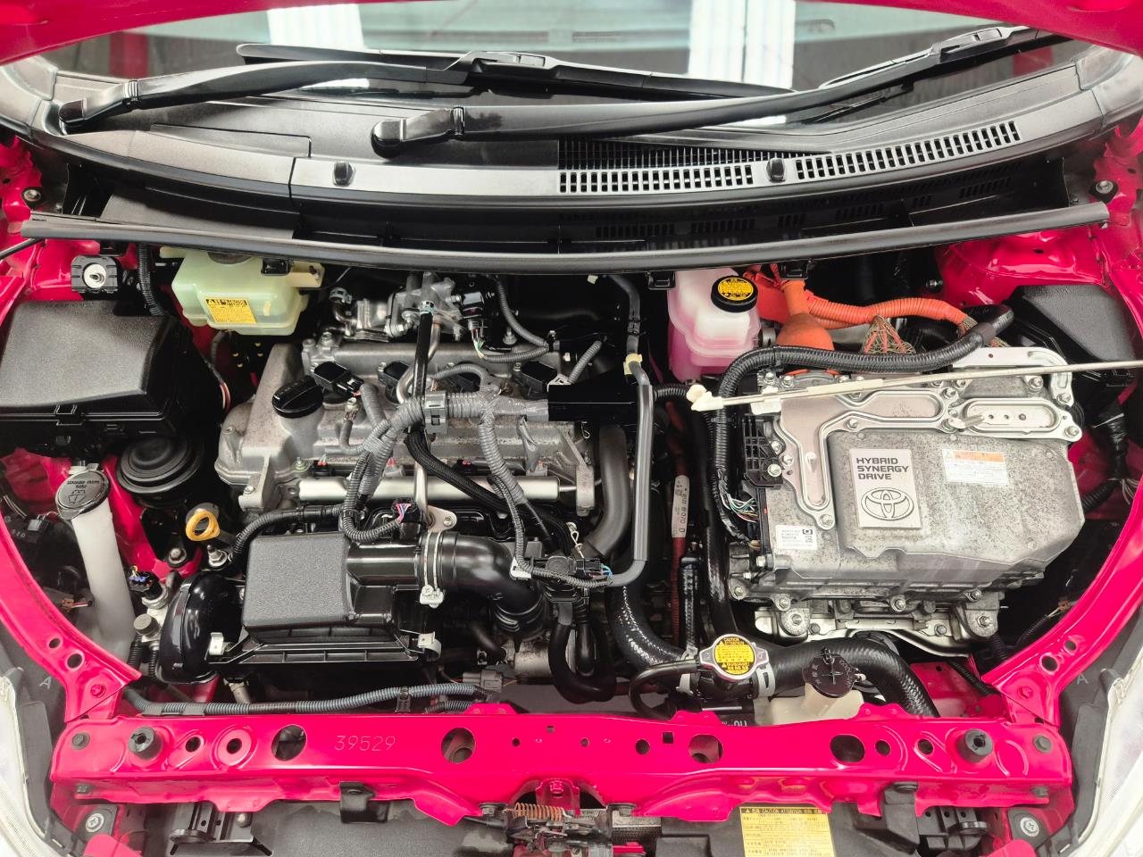 2015 Toyota Aqua thumbnail