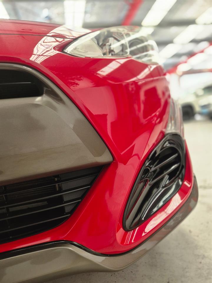 2015 Toyota Aqua thumbnail