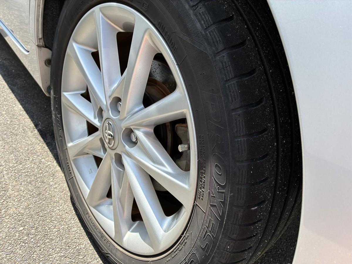2012 Toyota PRIUS thumbnail