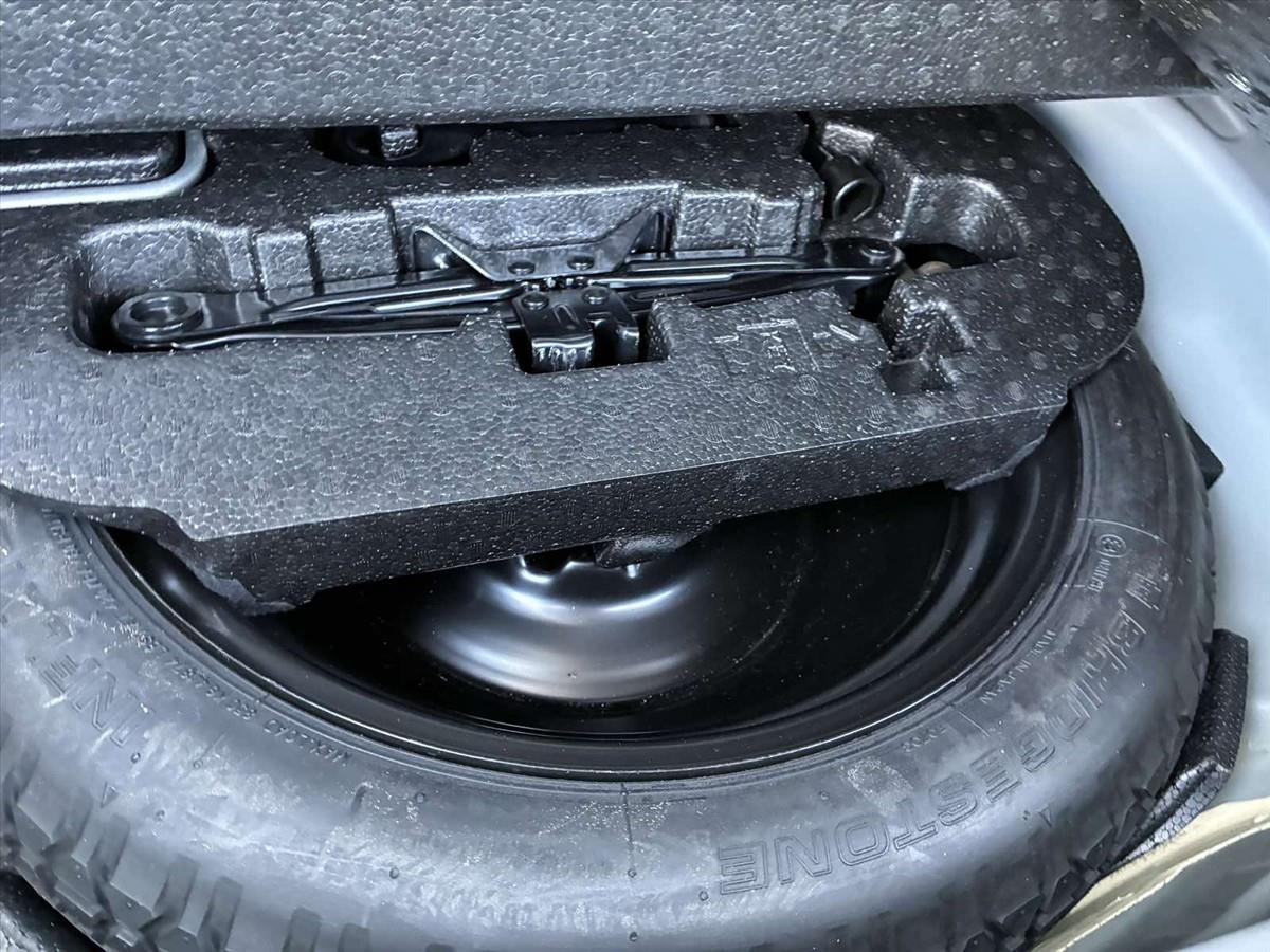 2012 Toyota PRIUS thumbnail