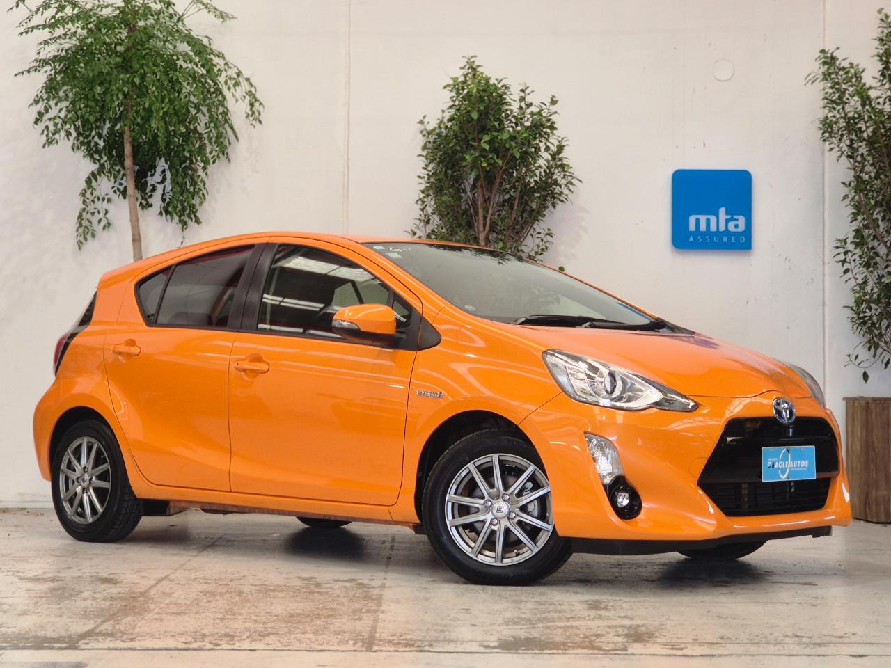 2017 Toyota Aqua thumbnail