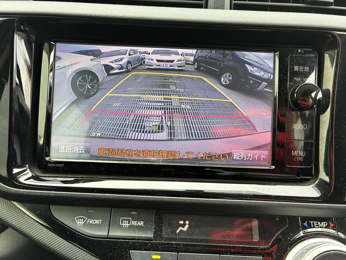 2015 Toyota Aqua thumbnail