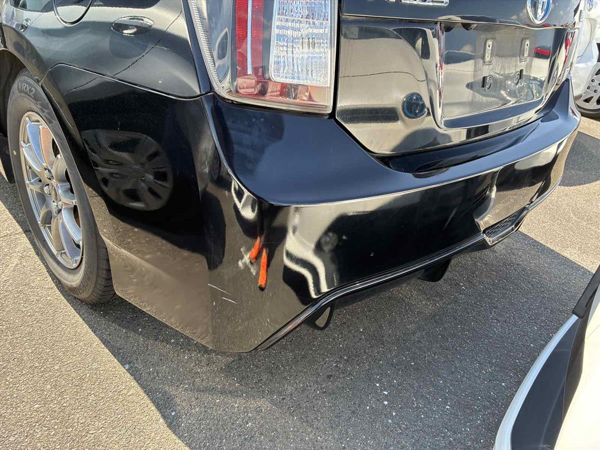 2013 Toyota Prius thumbnail