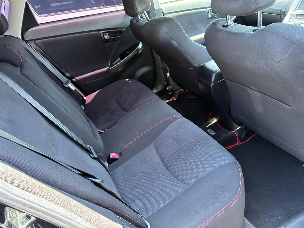 2013 Toyota Prius thumbnail