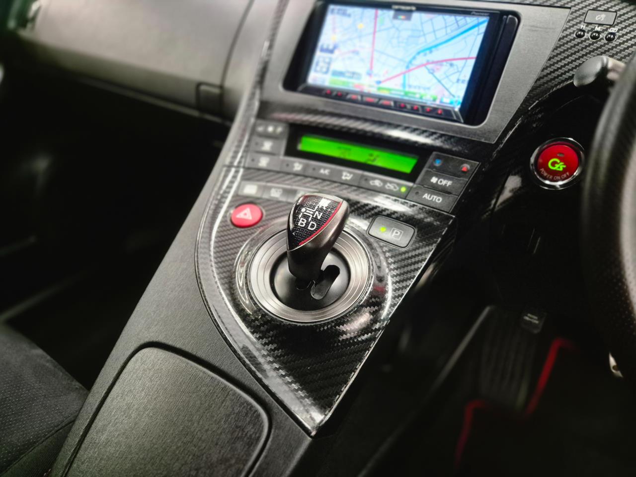 2012 Toyota Prius thumbnail