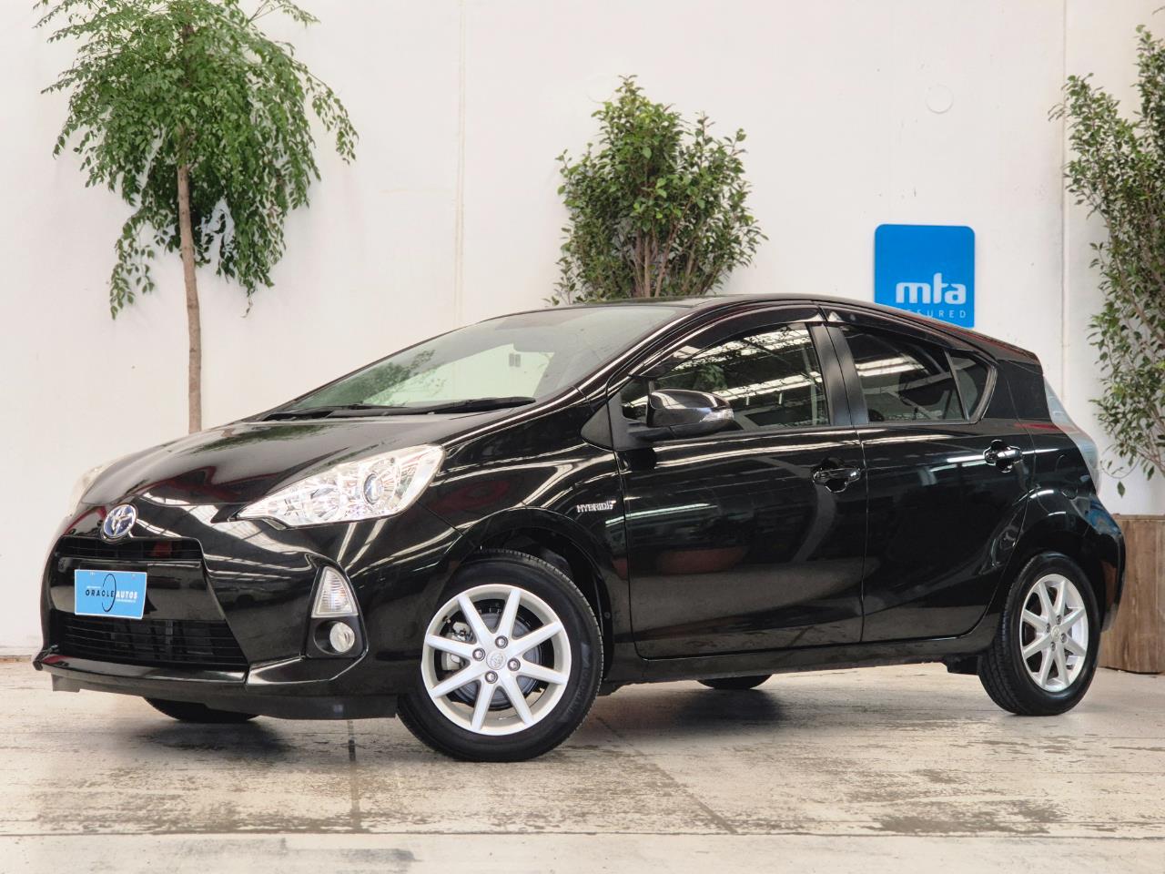 2013 Toyota Aqua thumbnail