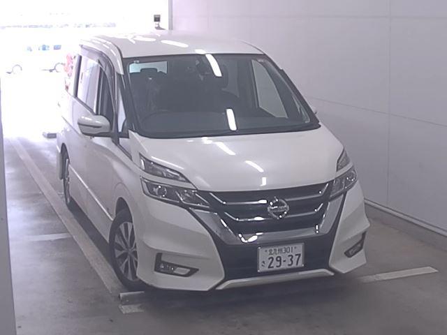 2017 Nissan Serena thumbnail