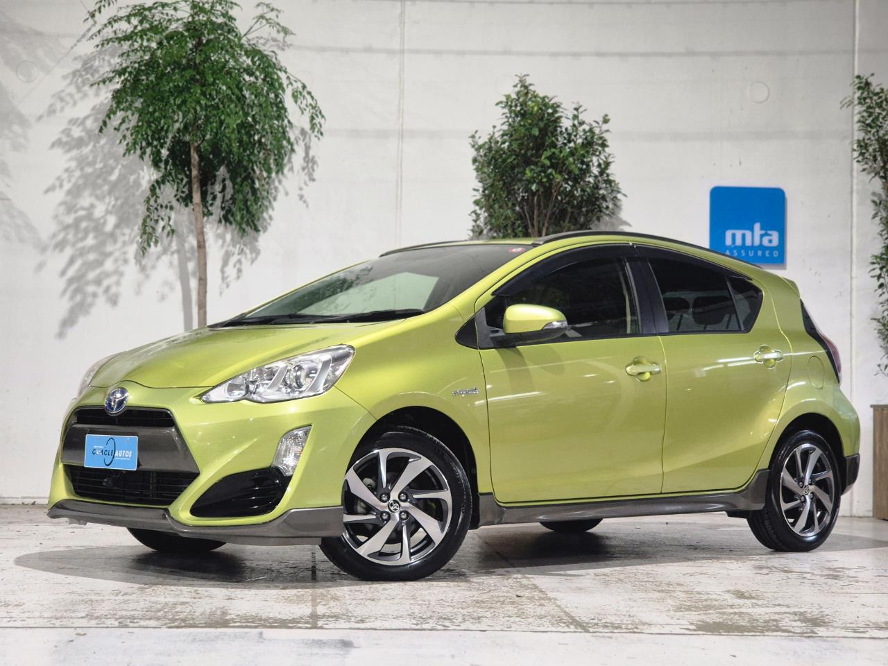 2014 Toyota Aqua thumbnail