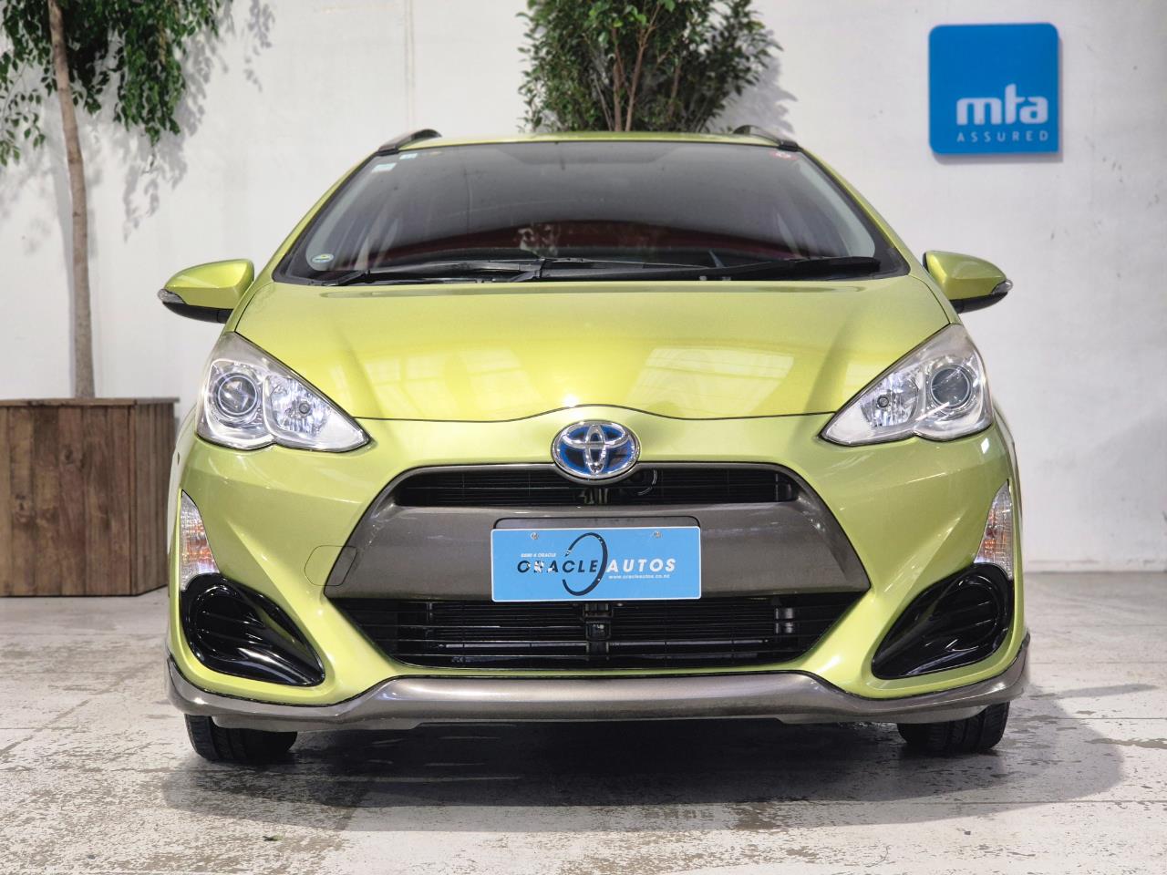 2014 Toyota Aqua thumbnail