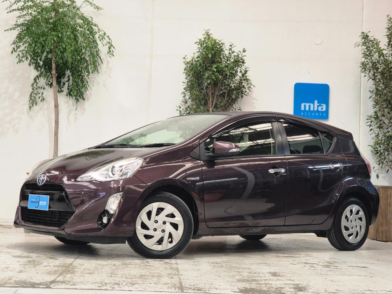 2017 Toyota Aqua thumbnail