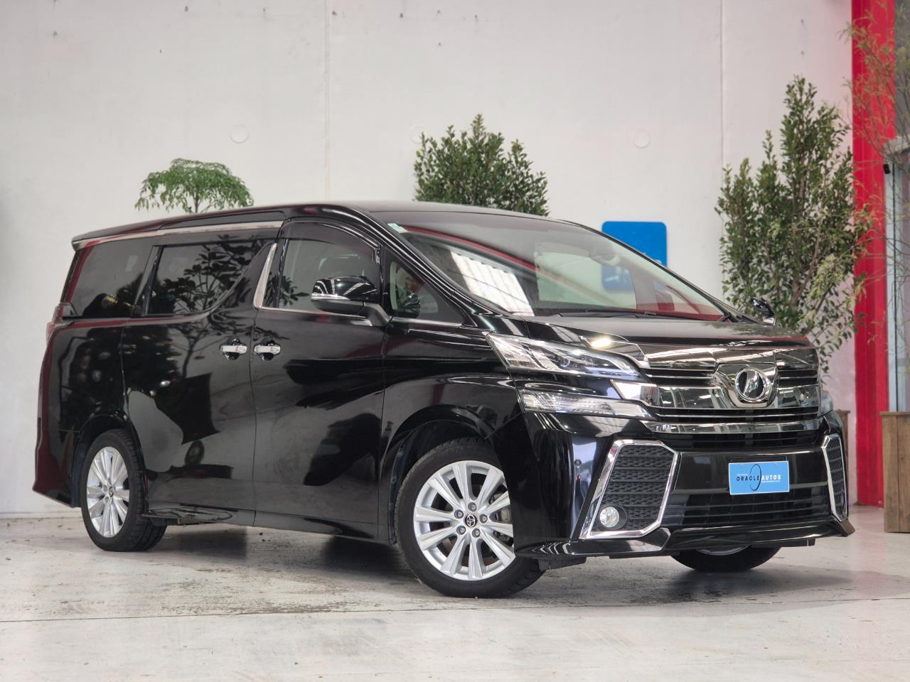 2015 Toyota Vellfire thumbnail
