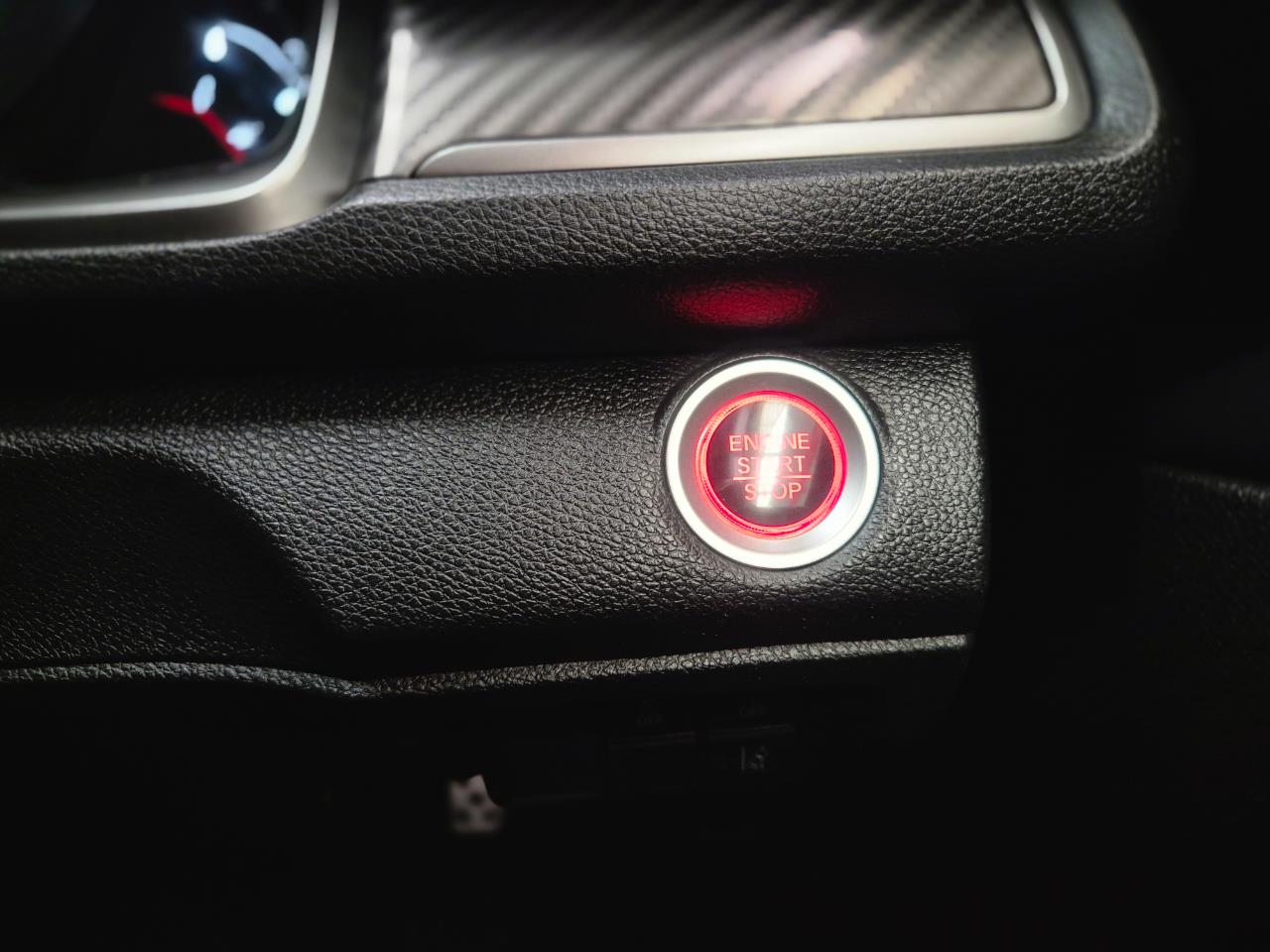 2018 Honda Civic thumbnail