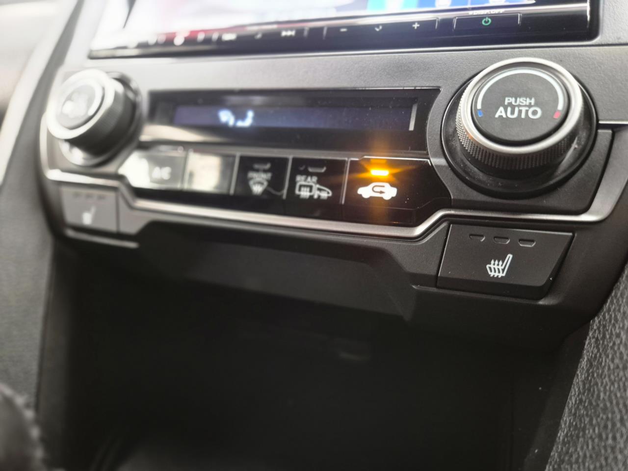 2018 Honda Civic thumbnail