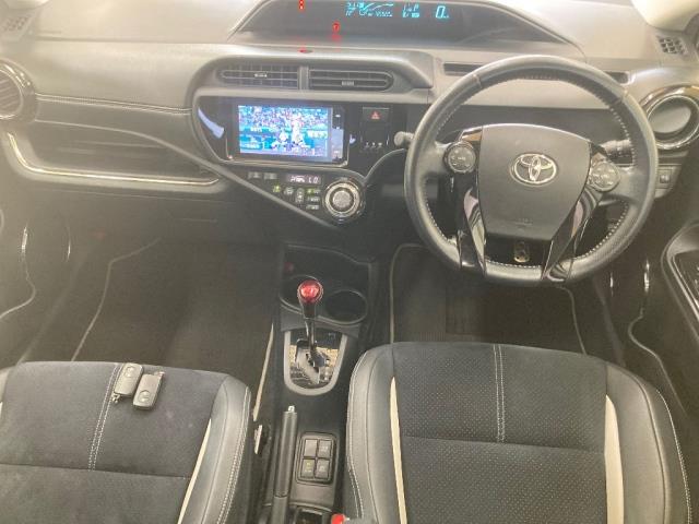 2014 Toyota Aqua thumbnail
