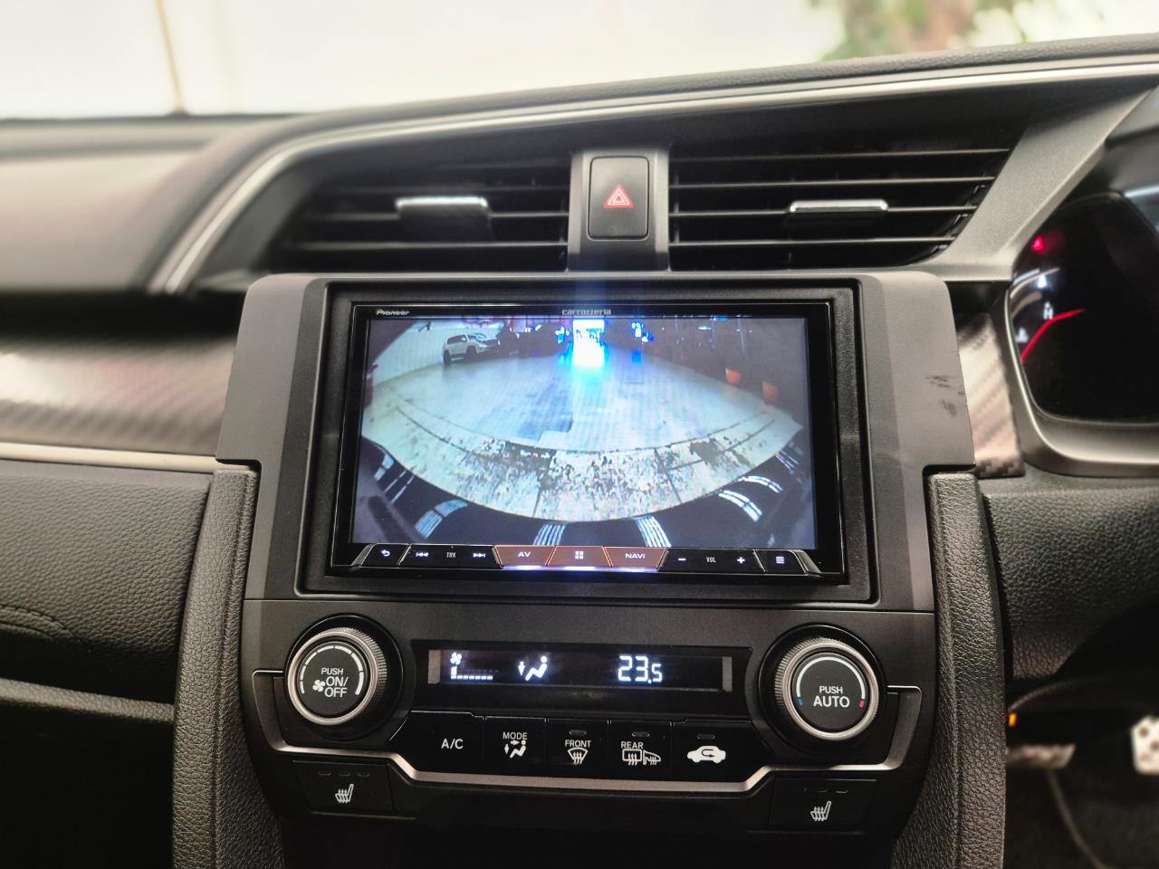 2018 Honda Civic thumbnail