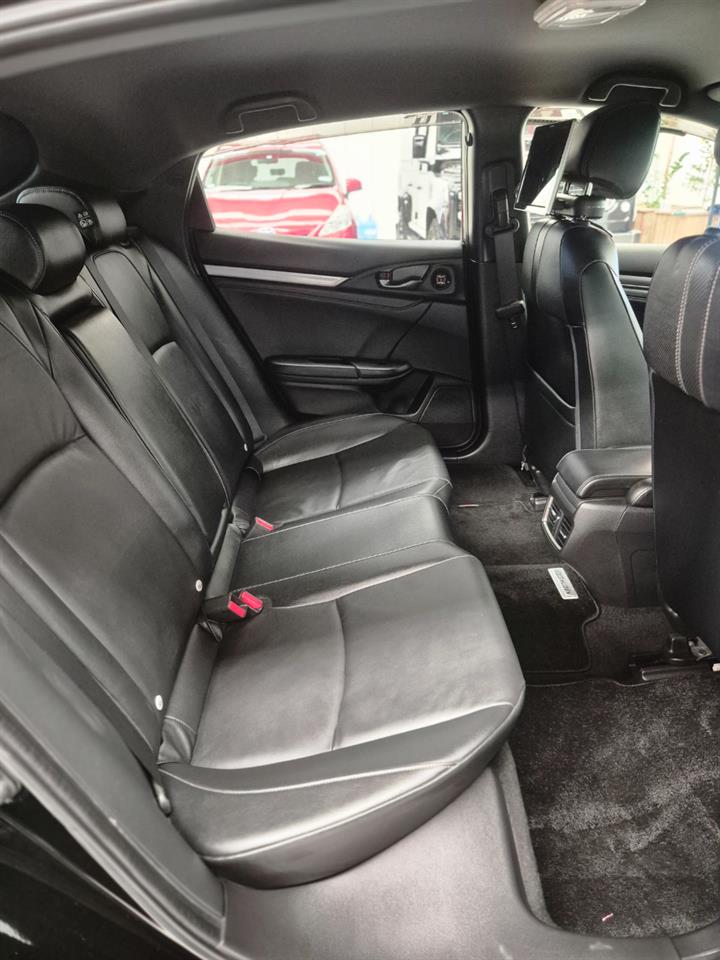 2018 Honda Civic thumbnail