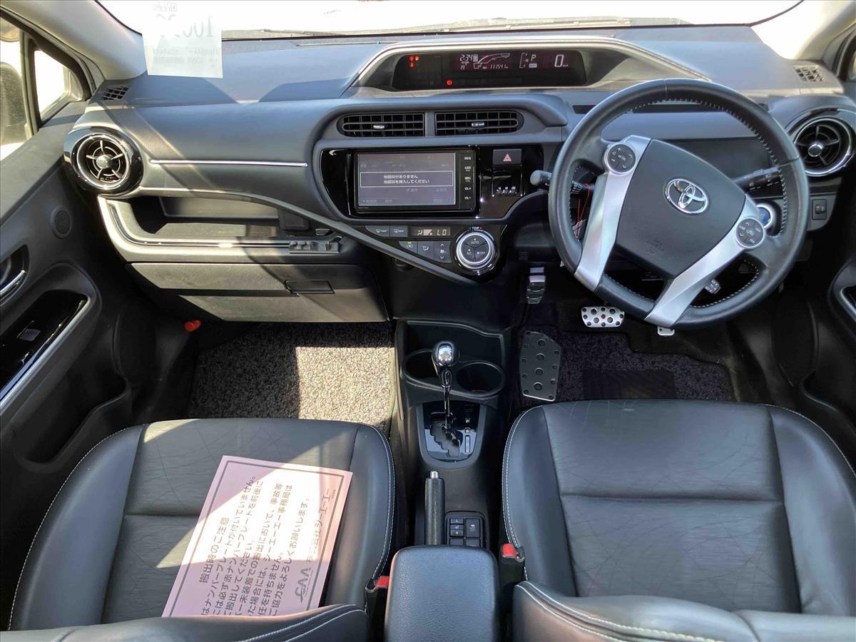 2015 Toyota Aqua thumbnail